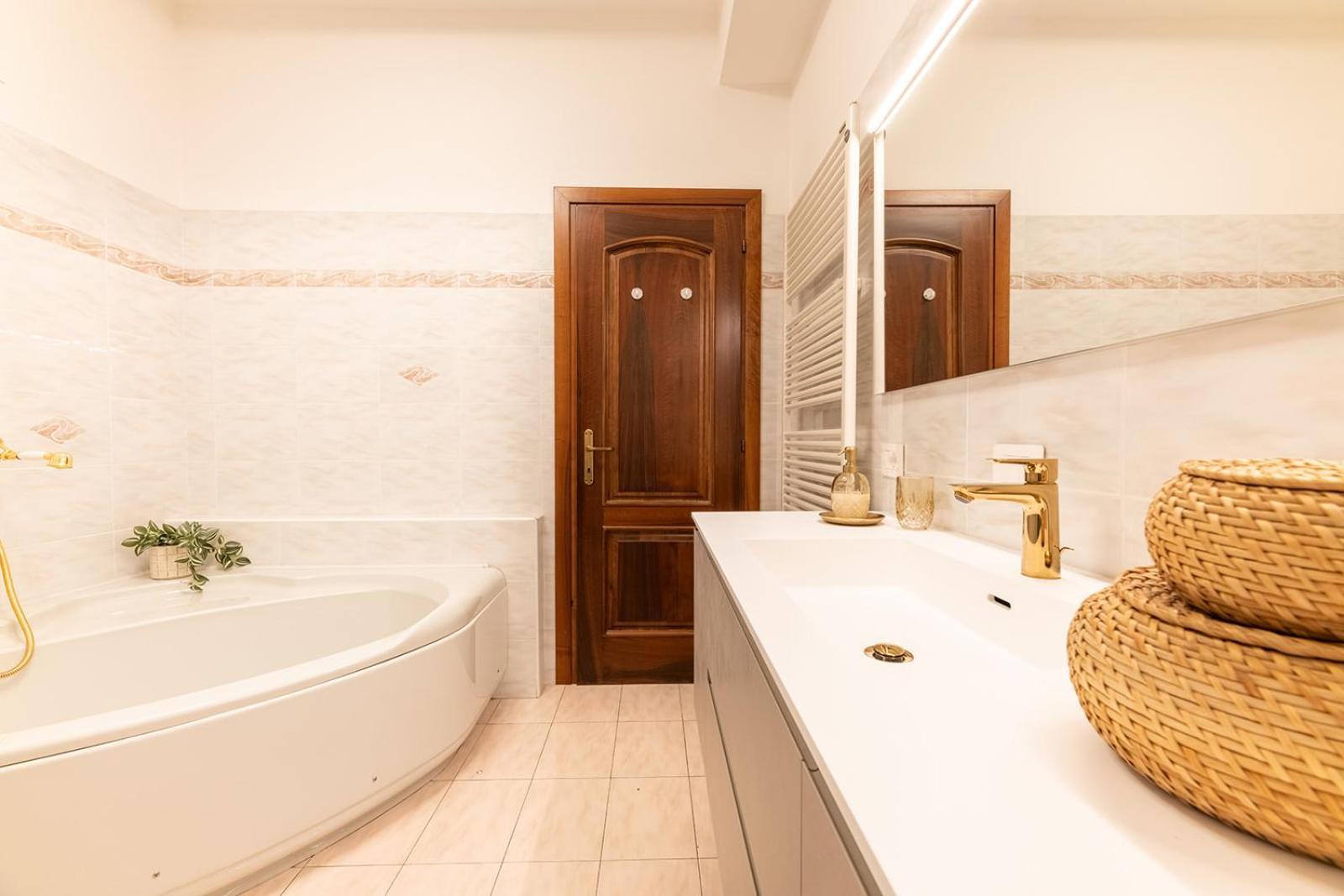Appartamento Bellavista - Lake Como View - Near The Beach Cremia Exterior foto
